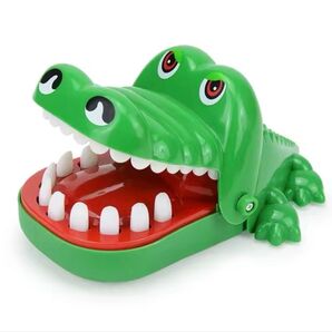 新品 ワニワニパニック おもちゃ 危機一発ゲーム パーティー イタイワニー