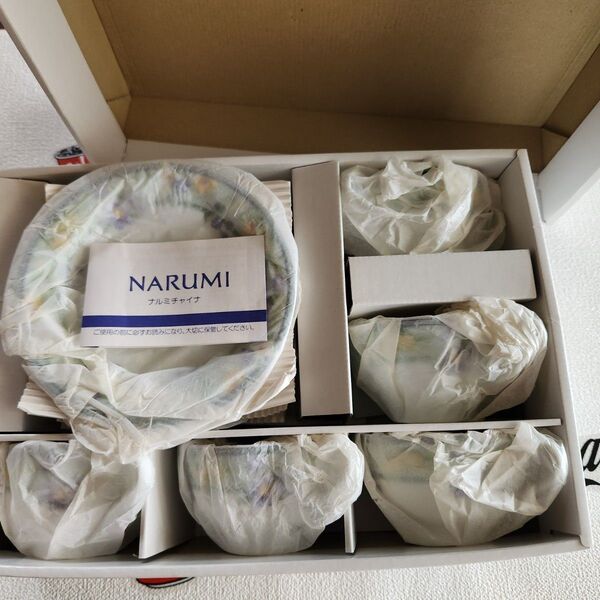 NARUMI ナルミチャイナ カップ&ソーサー 5客セット