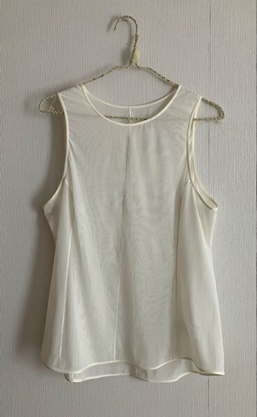 ◆最終価格です♪◆ユニクロ シアータンクトップ 3XL ◆