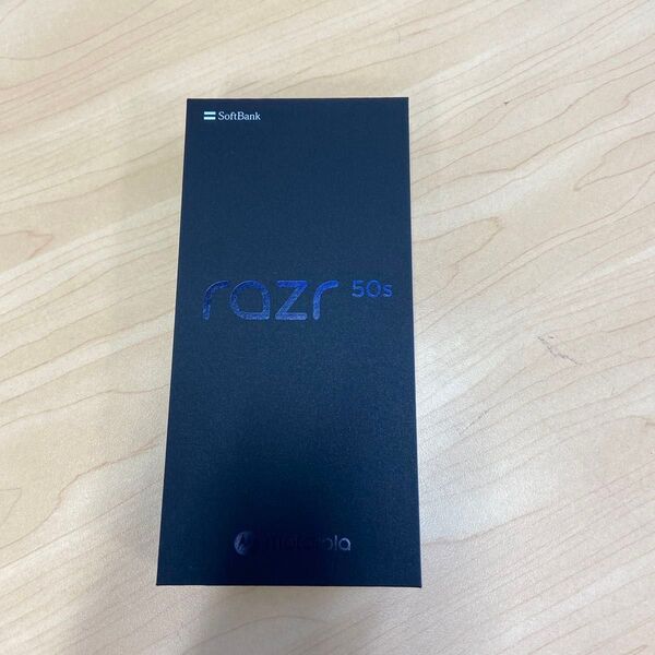 motorola razr 50s ソフトバンク版 空箱