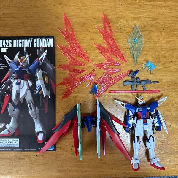 組立済み品 HG 1/144 デスティニーガンダム ガンプラ