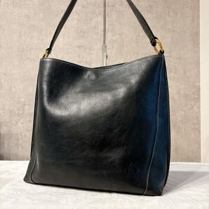 美品 キタムラ ショルダーバッグ レザー ブラック ロゴ 多収納 肩掛け