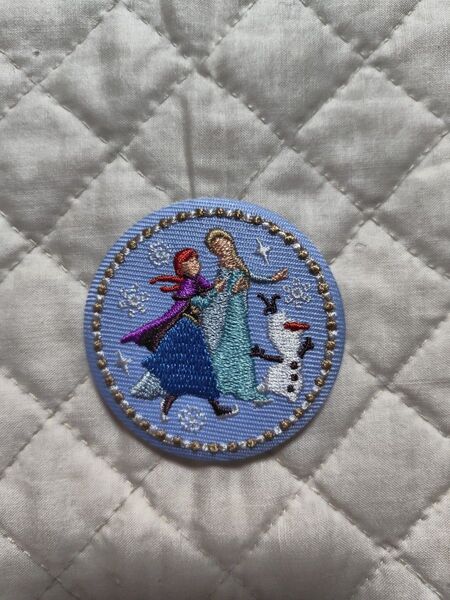 ディズニー 刺繍缶バッジ アナと雪の女王