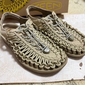 ☆KEEN ユニーク 25cm ベージュ☆ 2025.6月購入品