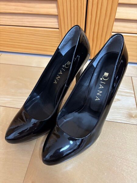 DIANA ダイアナ エナメル ヒール パンプス ブラック 黒 23cm