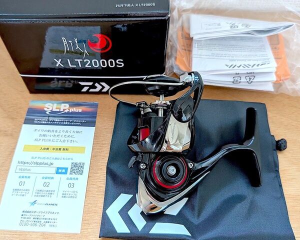 ★新品未使用★ダイワ 24月下美人X LT2000S 本体のみ アジング カスタムベース パーツ取り 修理 予備に