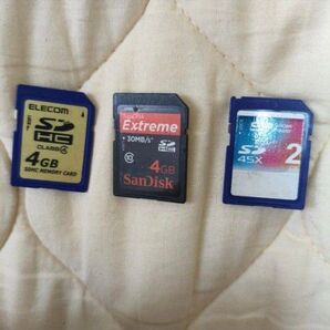 SDカード4Gx2個 2G 1個 計10G 3個