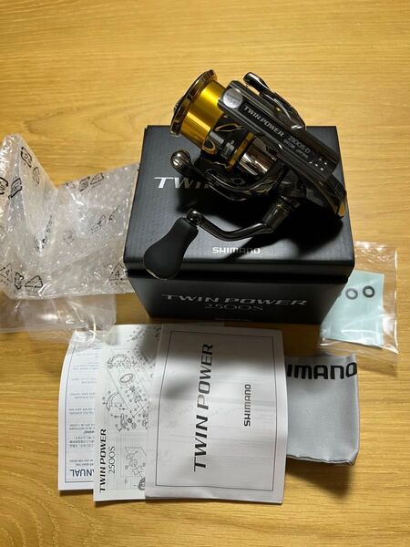 シマノ 20ツインパワー2500S