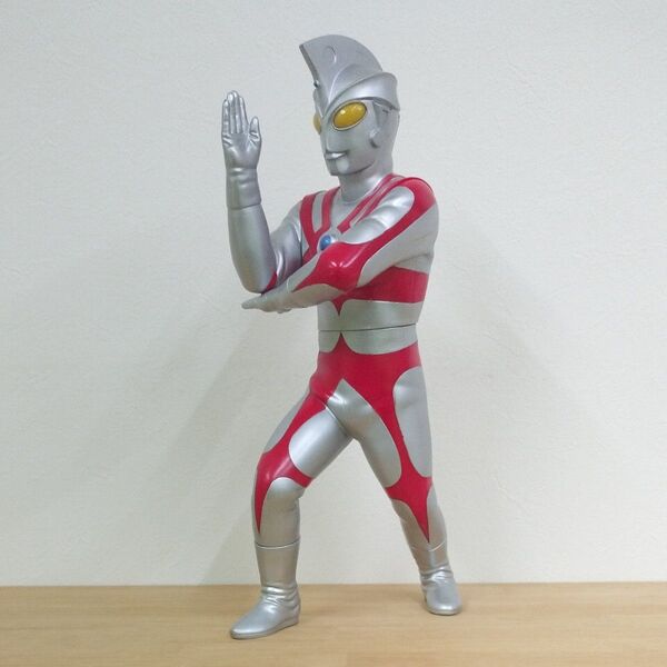 ウルトラマンエース ビッグサイズソフビ フィギュア 高さ36センチ 円谷プロ