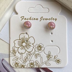 ピンク ユニコーンホワイト マーブル レジン 小粒 樹脂ピアス No.882
