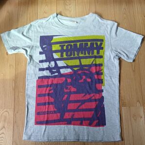 tommy hilfiger Tシャツ Sサイズ