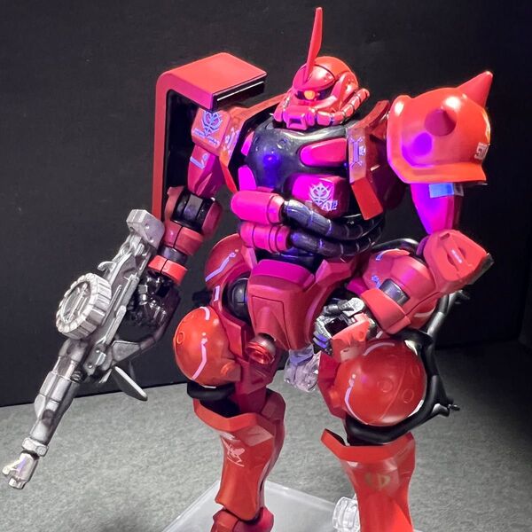 HG 1/144 軍警ザク シャア専用カラー塗装完成品