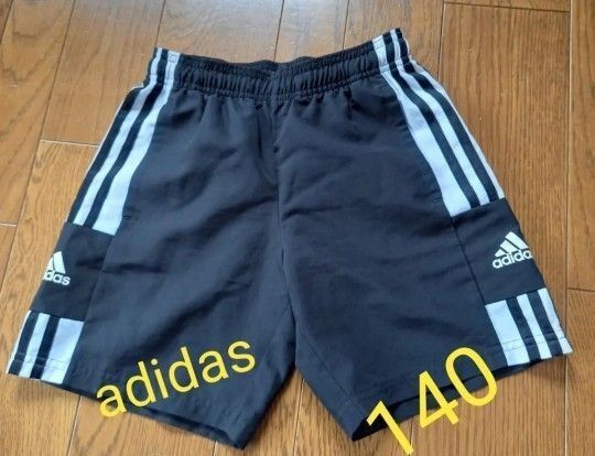 adidas ショートパンツ 140 黒 ライン パンツ アディダス
