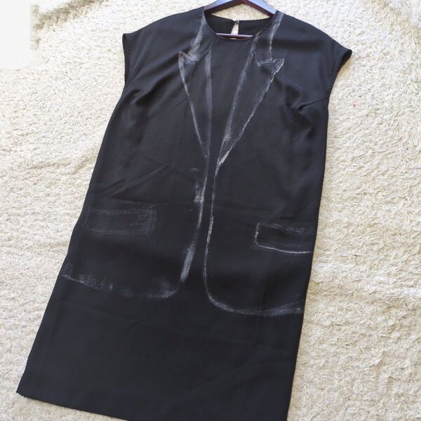 5-58【美品】MartinMargielaマルタンマルジェラ ノースリーブワンピースだまし絵黒ブラック サイズMイタリア製