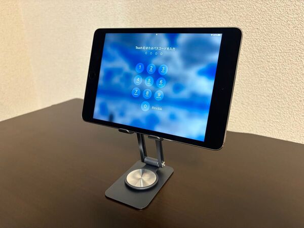 Apple iPad mini 第4世代 Wi-Fiモデル 128GB MK9N2J/A スペースグレイ