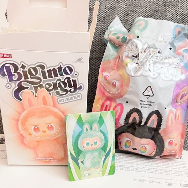 ポップマート SERENITY THE MONSTERS Big into Energy シリーズ ぬいぐるみペンダント ラブブ