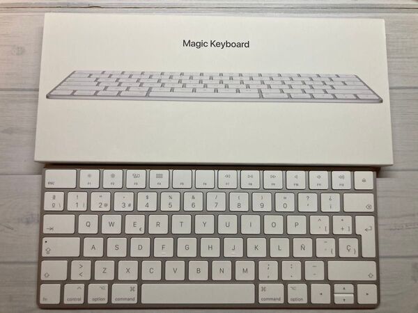 美品 Apple magic keyboard A1644 ワイヤレスキーボード