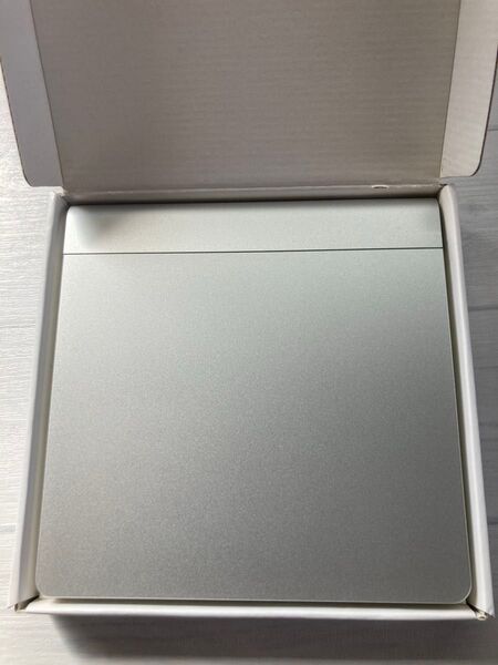 美品 Apple Magic Trackpad A1339 ワイヤレス トラックパッド