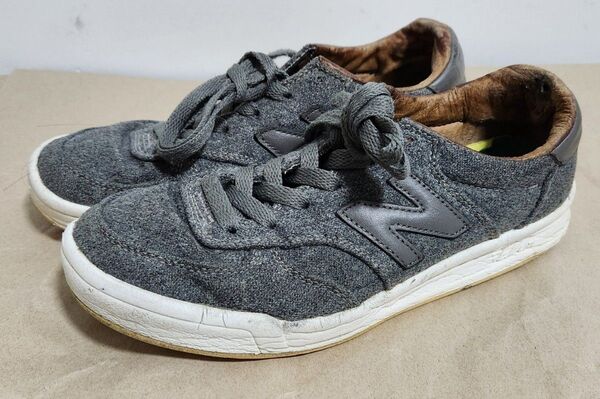 New Balance 24◇ニューバランスグレー スニーカー 軽量
