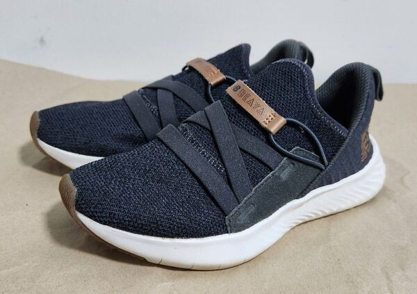 New Balance 23.5◇ニューバランス ウォーキング/フィットネスシューズ ジム 普段履き レディーススニーカー黒 軽量