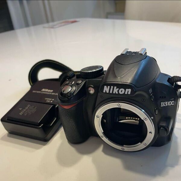 Nikon D3100 本体