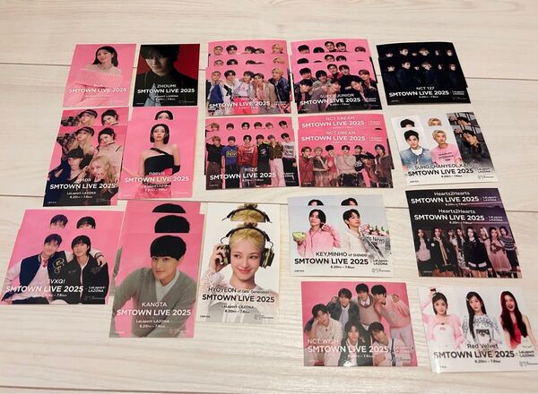 SMTOWN LIVE 2025 × LaLaport LAZONステッカー(非売品)