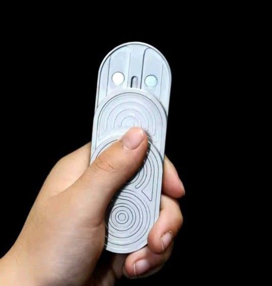 金属 EDC フィジェットトイ マグネティックスライダー 新品メタリックシルバー