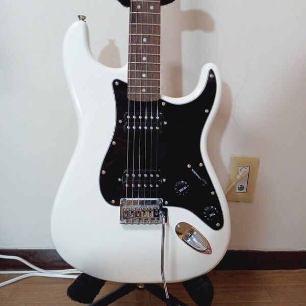 SQUIER Affinity Stratocaster HH (OWH)ストラトキャスター by Fender