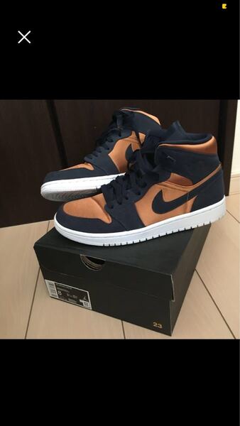 NIKE AIR JORDAN RETRO ジョーダン MID SE
