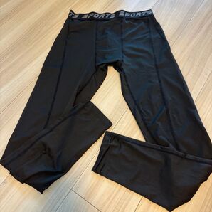 ブラック UNDER スパッツ