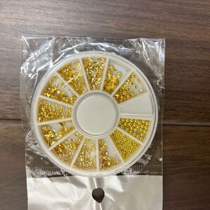 アソート セット ケース付 スタッズ メタルパーツ ゴールドパーツ ネイルパーツ