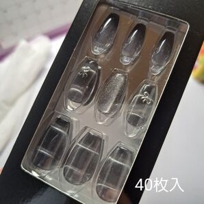 【新品未開封】フィンガースーツ プレスオンネイル ネイルチップ 40枚入り クリア リボン チェック チャーム