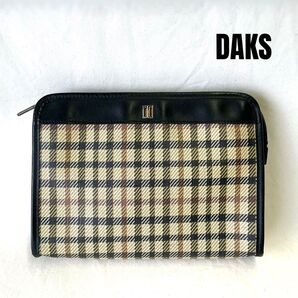 DAKS ダックス クラッチバッグ セカンドバッグ バッグ ポーチ サブバッグ トラベルポーチ イングランド 黒 チェック