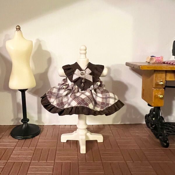 【ハンドメイド】チェック柄ワンピース(カフェラテ)*女の子サイズ(約8cmドール用)