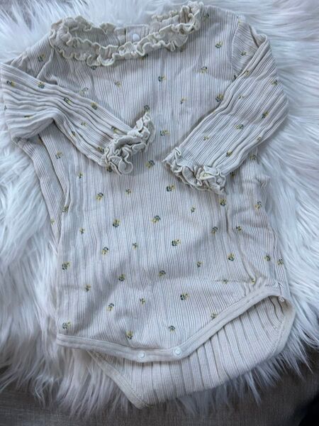 ベビー服70サイズ お譲りおまとめ売りで1500円。バラ売りも可能。着画感は結構ありますが、まだまだお使いいただけます!