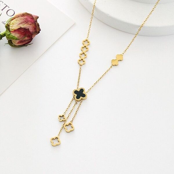 大人可愛い四つ葉クローバーネックレス - ゴールド×ブラック シンプル 華やか ネックレス 上品 結婚式 プレゼント ネックレス