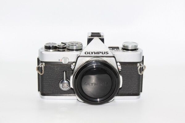 OLYMPUS オリンパス OM-1シルバーボディ