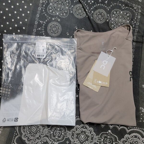 オン ON メンズ ランニング 陸上 パフォーマンスTシャツ 廃盤 XL
