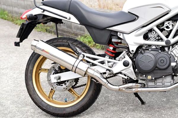 新品 未使用在庫有平日即日発送 Realize ホンダ VTR250(MC33)バイクマフラー Aria スラッシュ(TypeS)