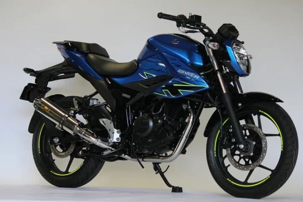 新品 未使用 在庫有平日即日発送 Realize ジクサー150 (8BK-ED131) バイクマフラー 22Racing
