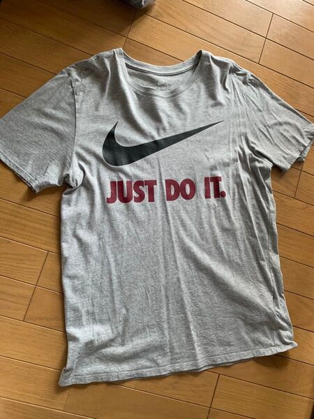 ユーズドNIKE グレー Tシャツ ロゴ 半袖 Lサイズ