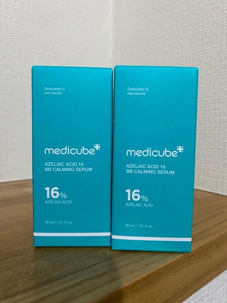 【新品未使用】メディキューブ アゼライン酸 16BBカーミングセラム 30ml
