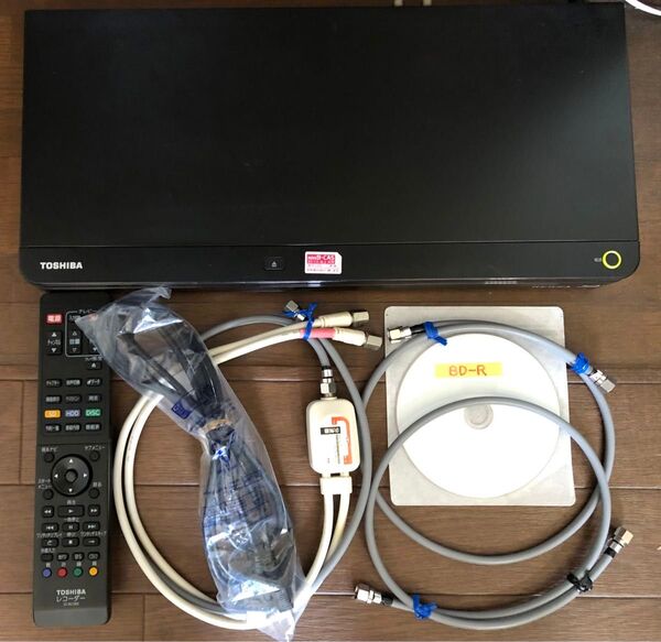 東芝 ブルーレイレコーダー DBR-W507 -> DBR-W1007 HDD:1TBに改変 更にHDDを増量可能