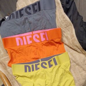 DIESEL ☆ボクサータイプ☆3枚Mサイズ黒☆新品未使用