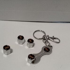 ☆新品 長期保管品 スバル STI スパナ型キーホルダー & エアーバルブキャップ