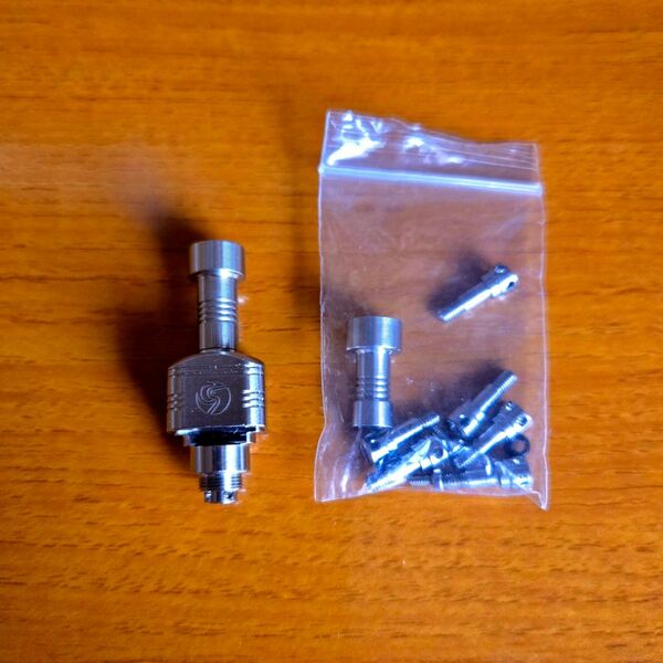 外箱無し Auguse Mohist RBA ブリッジ VAPE 電子タバコ BORO オーセンティック