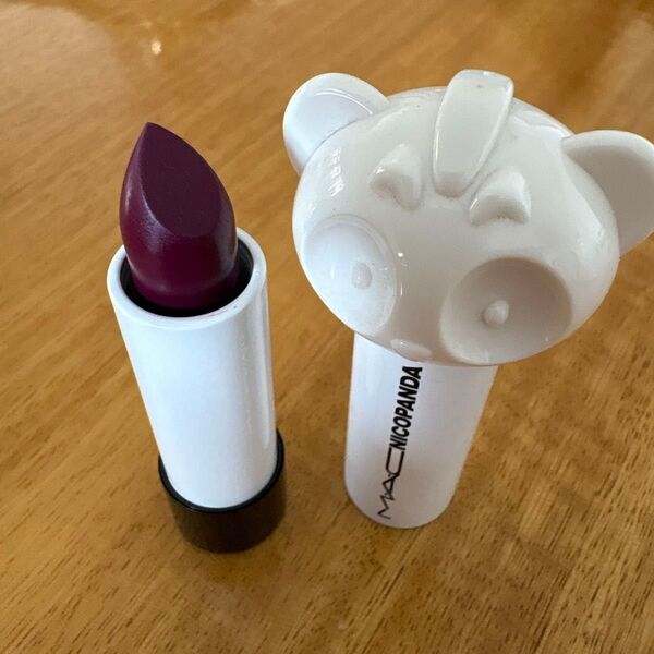 【新品未使用】MAC マック ニコパンダ リップスティック TOUNG N CHIC