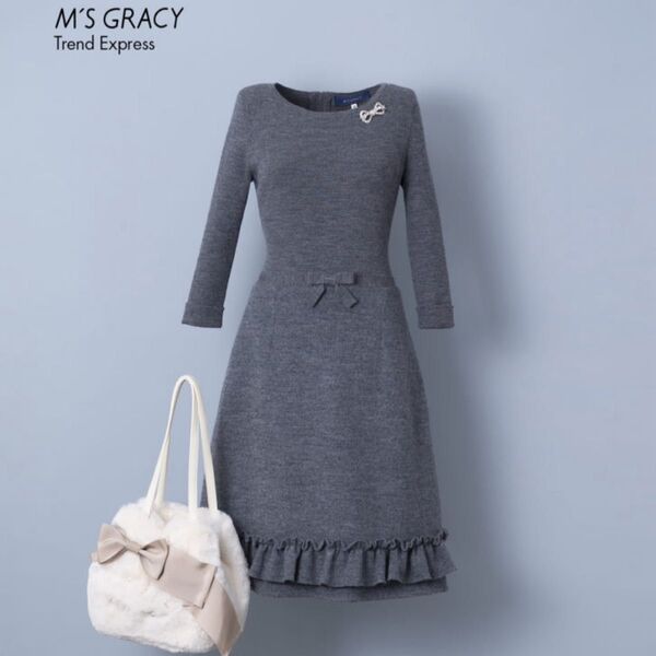 美品◆2020年◆WEB掲載品 M'S GRACY エムズグレイシー ニット フリルワンピース グレー 38 七分袖
