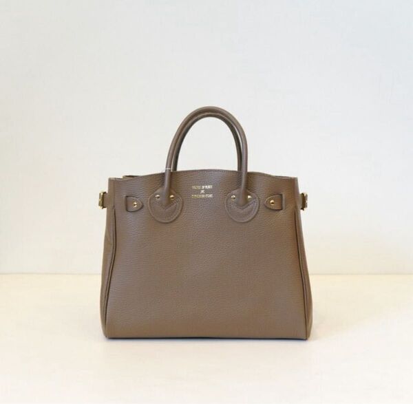 新品未使用!!ヤングアンドオルセンEMBOSSED LEATHER BELTED TOTE S トートバッグ
