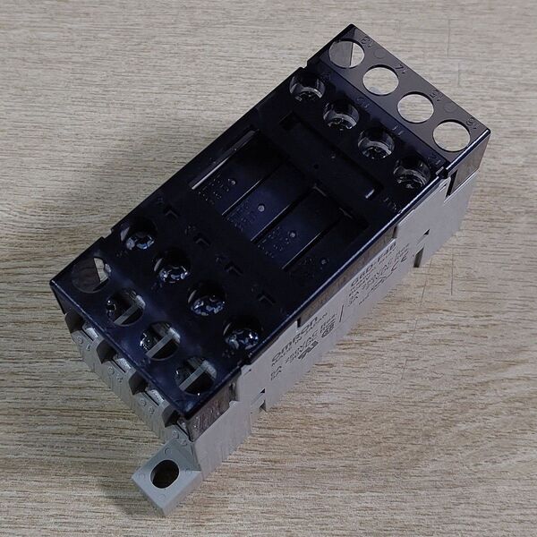 OMRON ターミナルリレー G6D-F4B ショートバー付 オムロン DC24V
